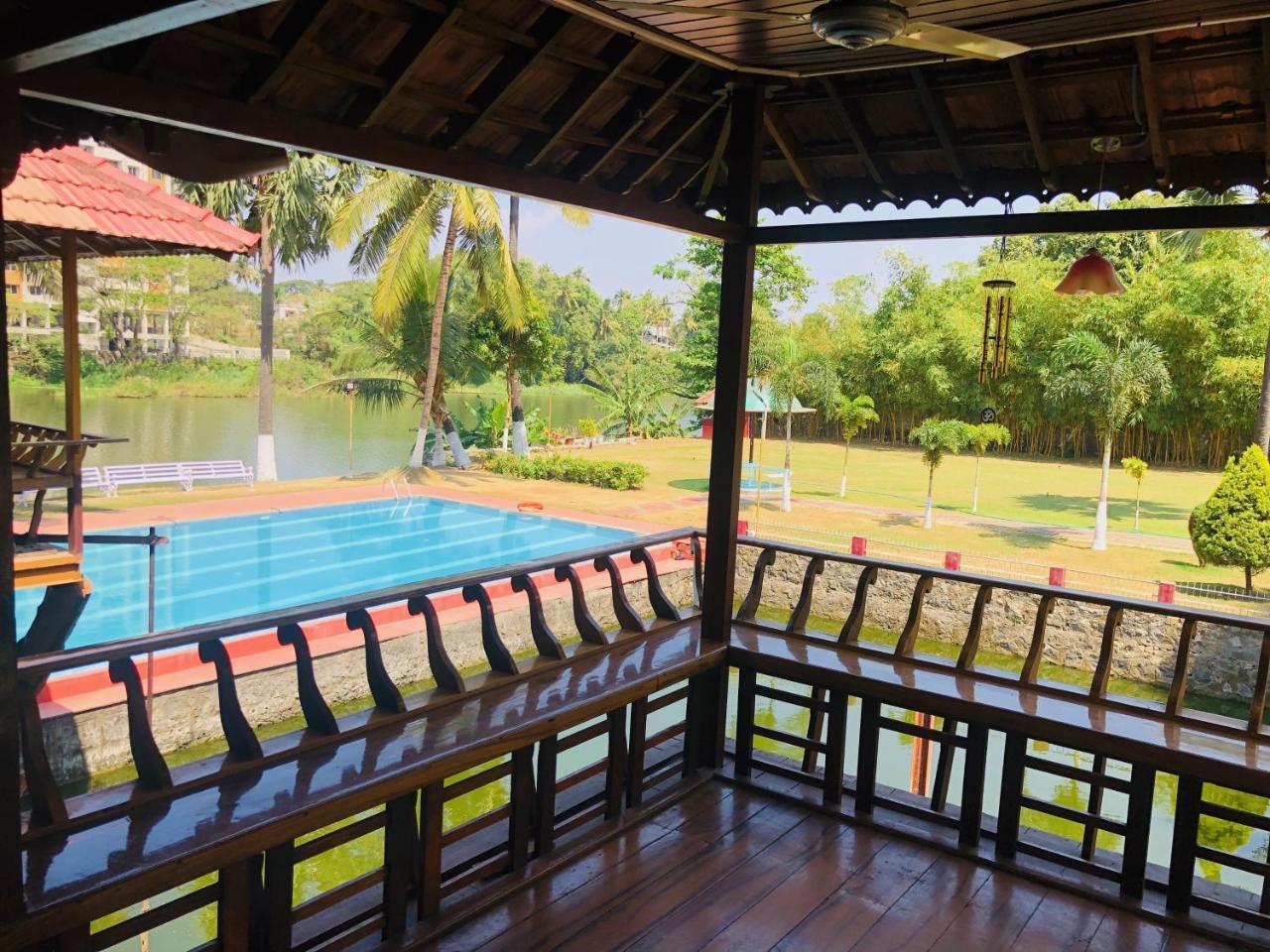 Udaya Resort Палаккад Экстерьер фото